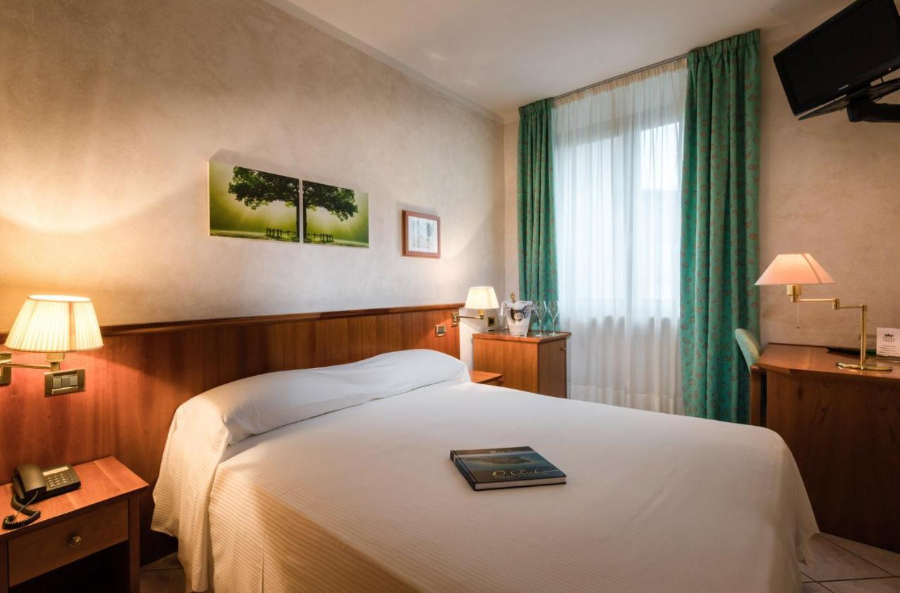 Hotel Corte Regina Σιρμιόνε Εξωτερικό φωτογραφία