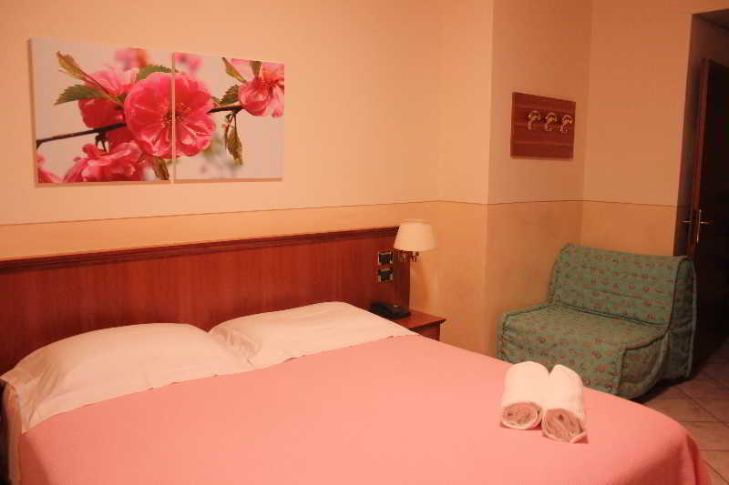 Hotel Corte Regina Σιρμιόνε Εξωτερικό φωτογραφία